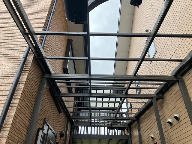 甲州市　屋根カバー工法